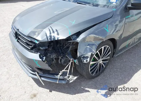 2017 Volkswagen Jetta Sport z USA, uszkodzony, nr VIN 3VWD17AJXHM326943